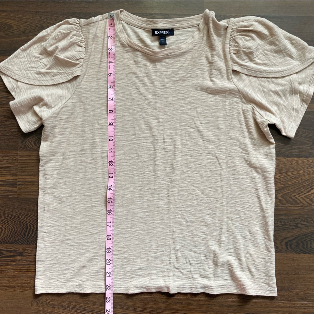 Express Tulip Sleeve Top - Medium - Picture 6 of 7